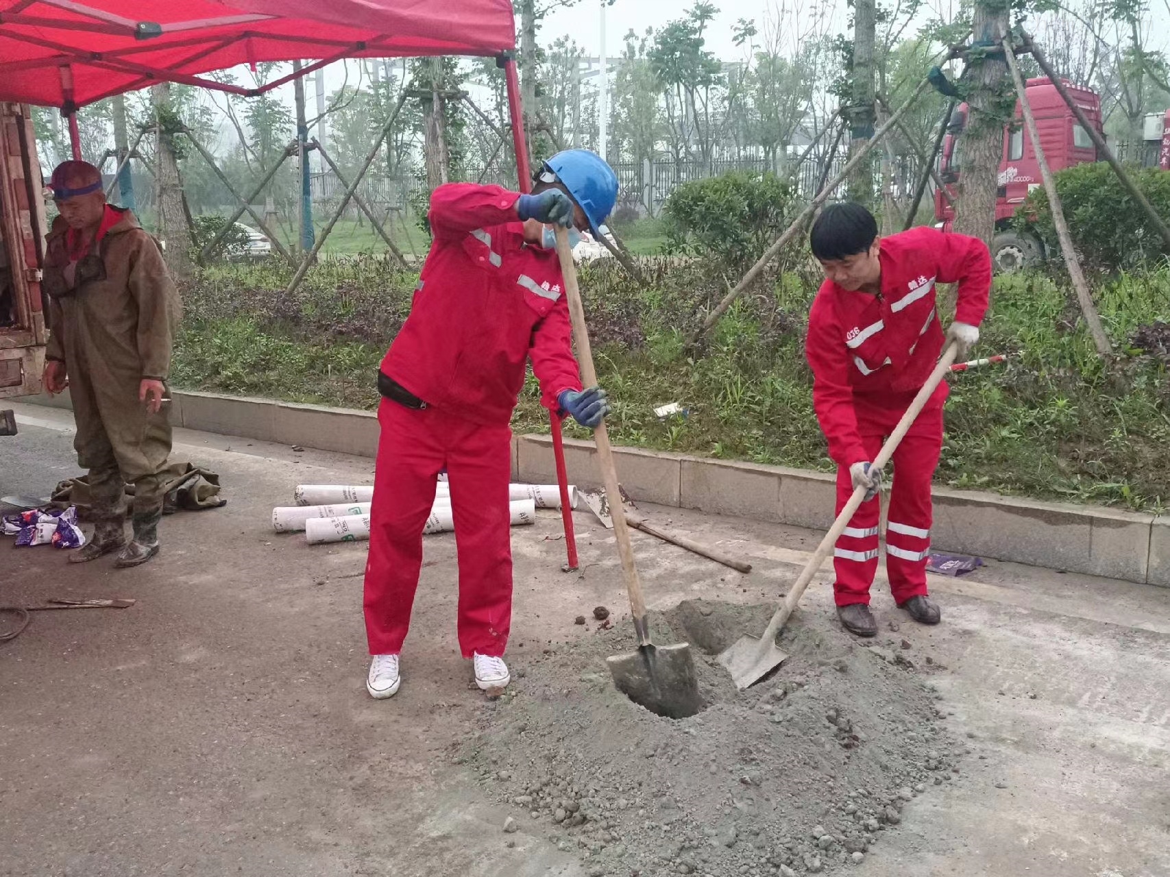 木里管道疏通哪家好】及时进行市政管道清淤